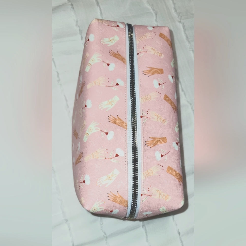 OCS DESIGNS COSMETIC  BAG HANDS